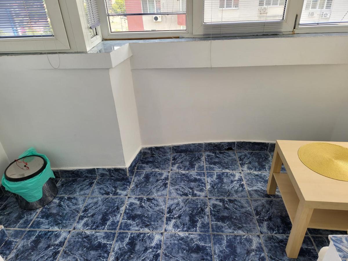 Quiet, Relaxing, Family Friendly Apartamento Bucarest Exterior foto